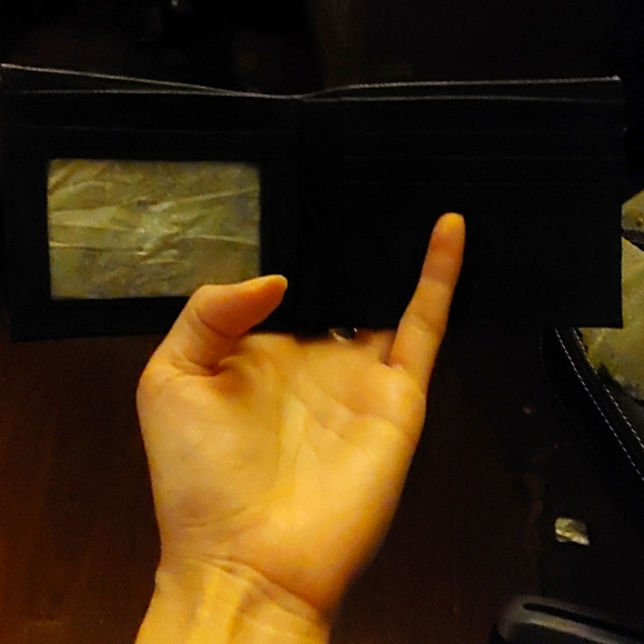 NWOT Retro Marvel Billfold Wallet - Picture 3 of 4